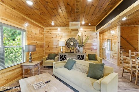 Tiny photo for 576 Dollywood lane Ln #1, Pigeon Forge, TN 37862 (MLS # 1326253)