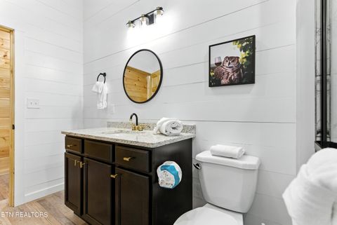 Tiny photo for 576 Dollywood lane Ln #1, Pigeon Forge, TN 37862 (MLS # 1326253)