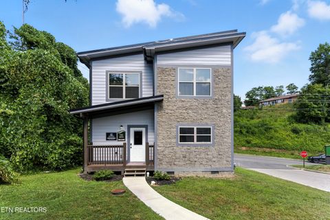 Tiny photo for 576 Dollywood lane Ln #1, Pigeon Forge, TN 37862 (MLS # 1326253)