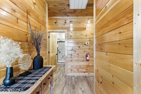 Tiny photo for 576 Dollywood lane Ln #1, Pigeon Forge, TN 37862 (MLS # 1326253)