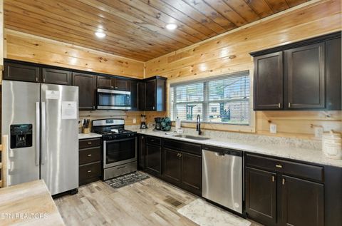 Tiny photo for 576 Dollywood lane Ln #1, Pigeon Forge, TN 37862 (MLS # 1326253)