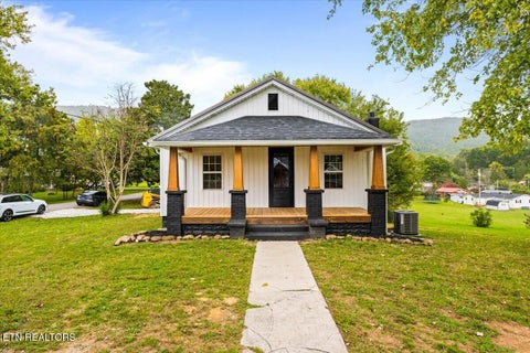 Tiny photo for 190 Butter and Egg Rd, Jacksboro, TN 37757 (MLS # 1359512)