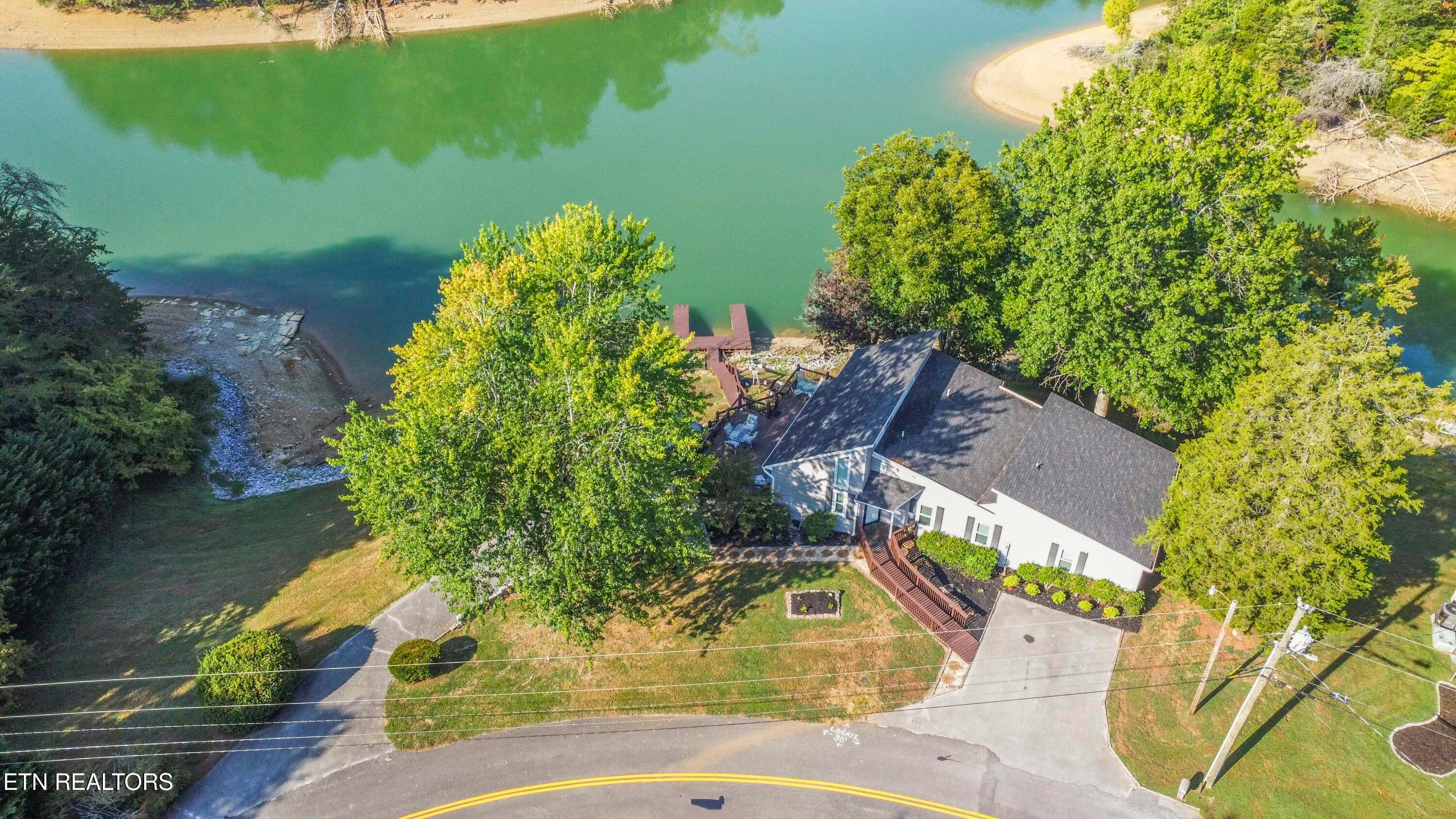 2255 Peninsula Drive