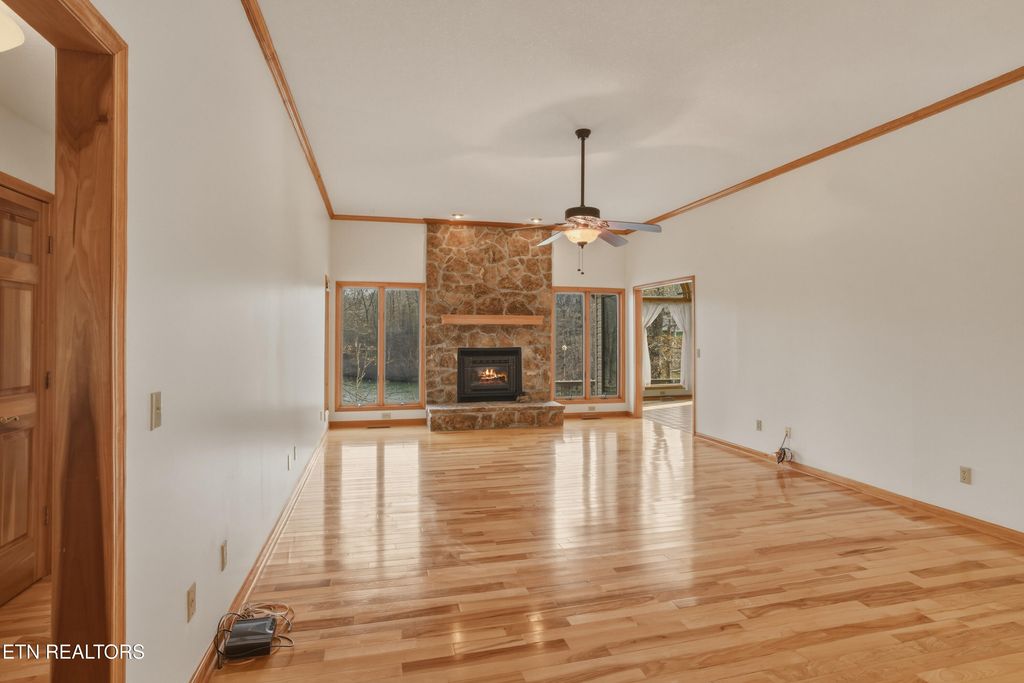 Photo of 53 Quail Hollow Drive, Crossville, TN 38555 (MLS # 1330950)