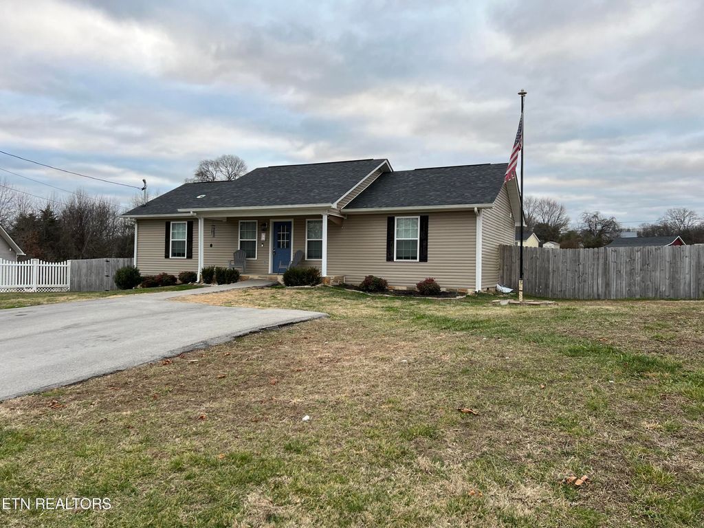 Photo of 408 Dee Dee Court, White Pine, TN 37890 (MLS # 1249082)