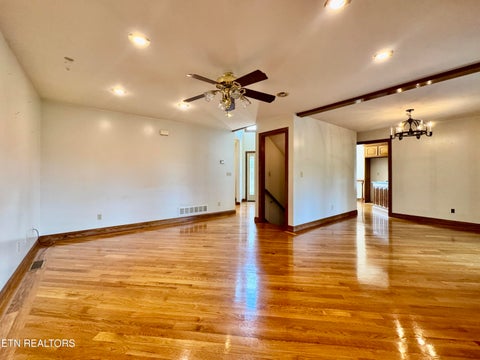 Tiny photo for 1065 Poplar Lane, Winfield, TN 37892 (MLS # 1359822)