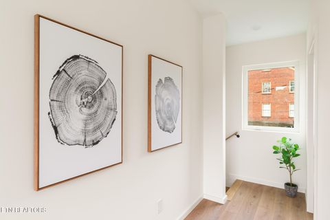 Tiny photo for 113 E Oldham Ave #105, Knoxville, TN 37917 (MLS # 1320907)