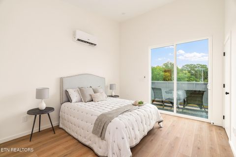 Tiny photo for 113 E Oldham Ave #105, Knoxville, TN 37917 (MLS # 1320907)