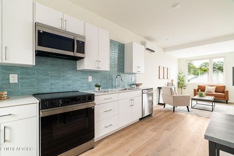 Tiny photo for 113 E Oldham Ave #105, Knoxville, TN 37917 (MLS # 1320907)