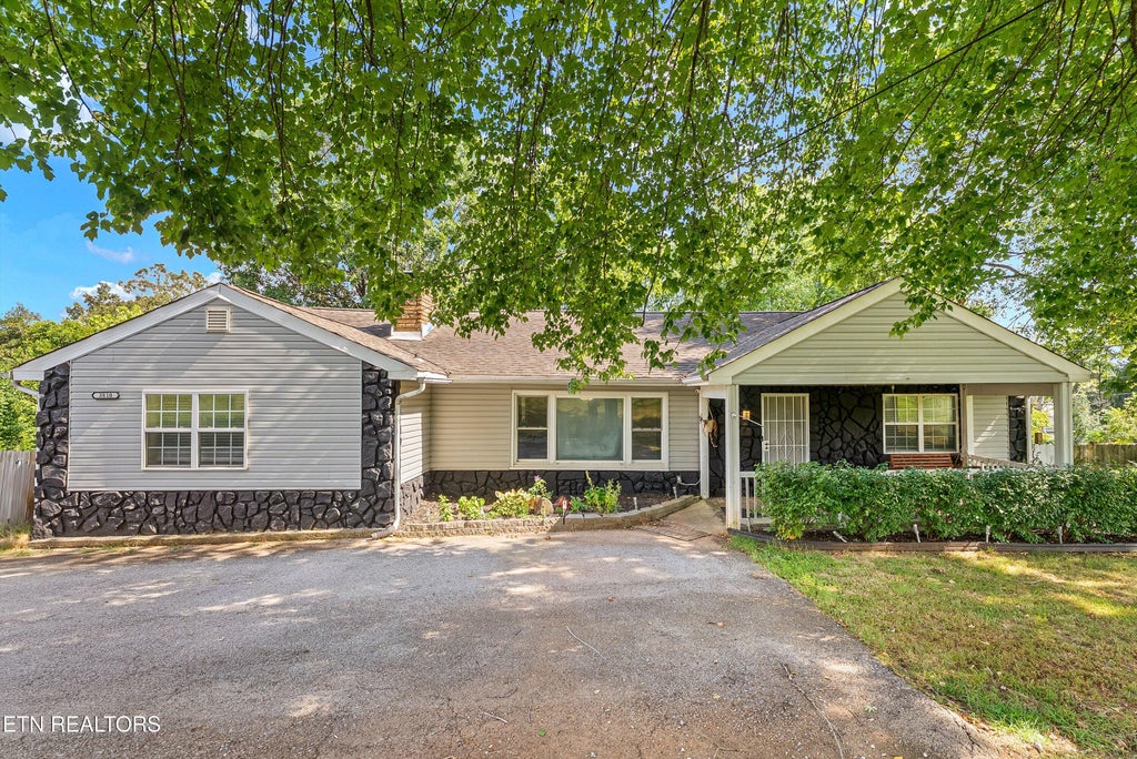 Photo of 3810 Buffat Mill Rd Rd, Knoxville, TN 37914 (MLS # 1354519)