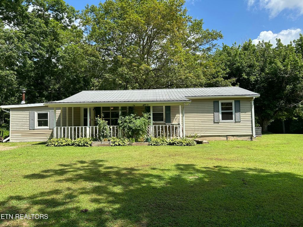Photo of 481 George Smith Rd, Crossville, TN 38571 (MLS # 1308451)