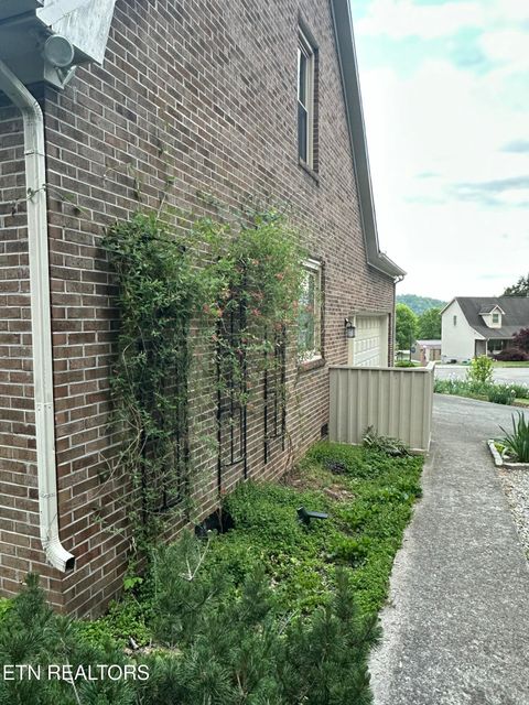 Tiny photo for 7824 Beckett Ridge Court, Powell, TN 37849 (MLS # 1336888)