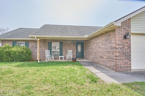 Photo of 2009 Southern Oaks Drive, Maryville, TN 37801 (MLS # 1333592)