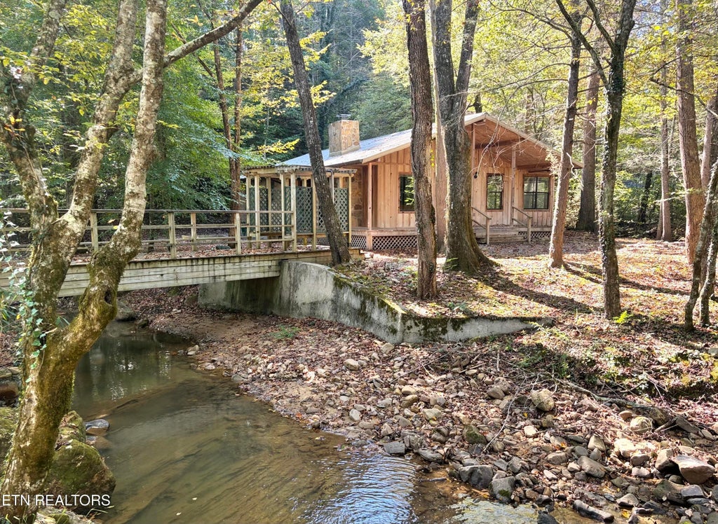 Photo of 2944 Mcmahan Sawmill Rd, Sevierville, TN 37862 (MLS # 1356520)