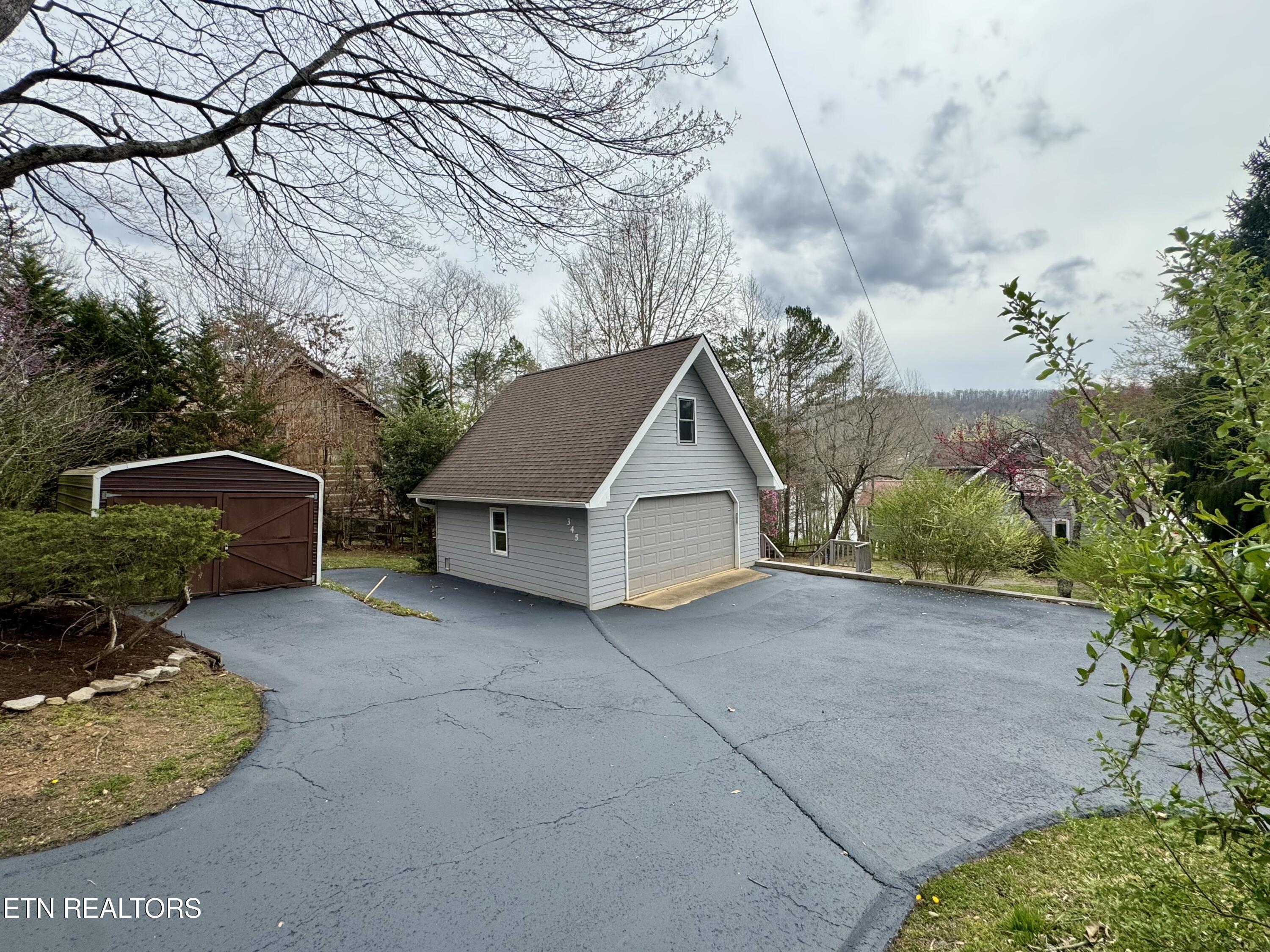 345 Old Leadmine Bend Rd