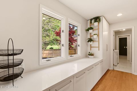 Tiny photo for 3205 Roanoke Circle, Knoxville, TN 37920 (MLS # 1335966)