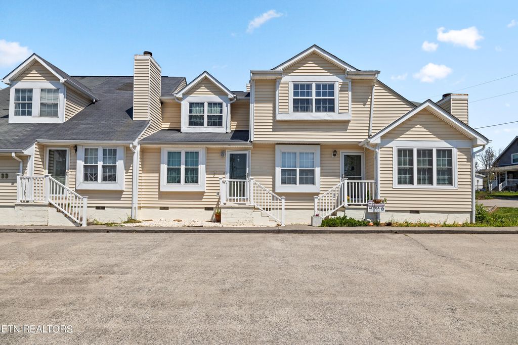 Photo of 633 Vose Rd #F, Alcoa, TN 37701 (MLS # 1259711)