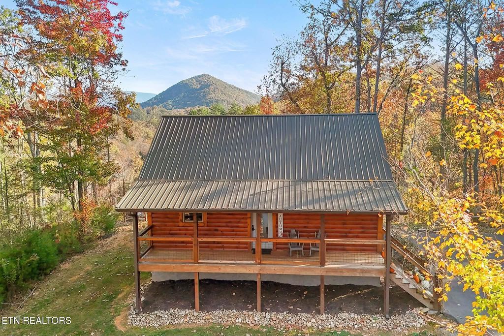 Photo of 3571 Locust Ridge Rd, Sevierville, TN 37876 (MLS # 1338302)
