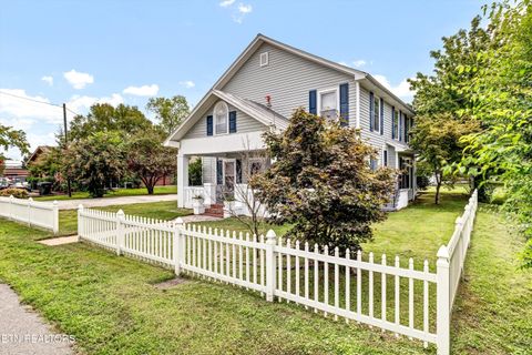 343 Elm Street St Sevierville TN 37862