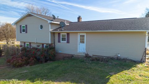 Tiny photo for 412 George Washington Drive, Dandridge, TN 37725 (MLS # 1326117)