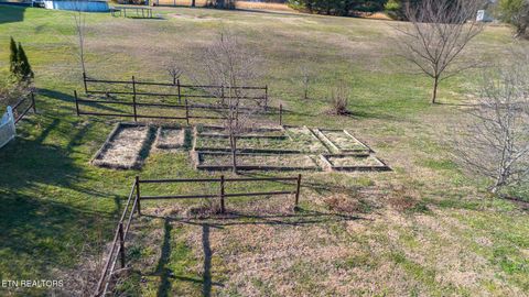 Tiny photo for 412 George Washington Drive, Dandridge, TN 37725 (MLS # 1326117)