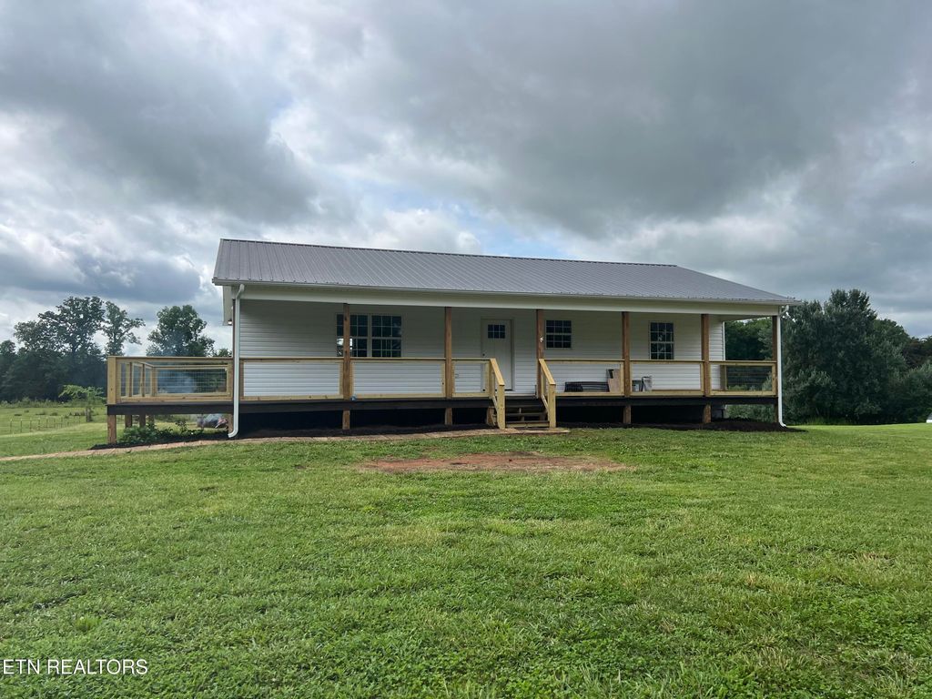 Photo of 176 Pleasant Drive, Madisonville, TN 37354 (MLS # 1306807)