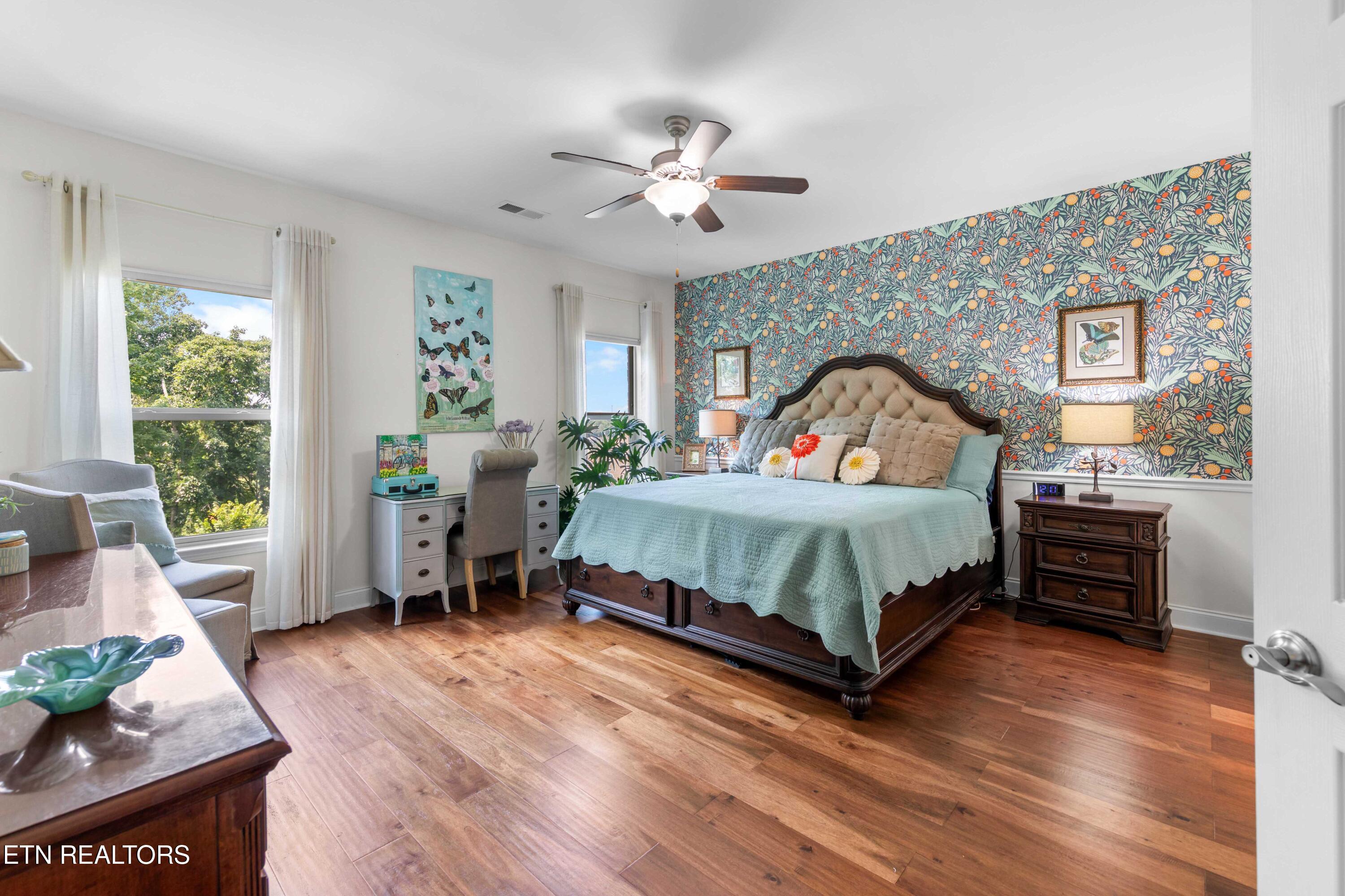 10850 Hunters Knoll Lane