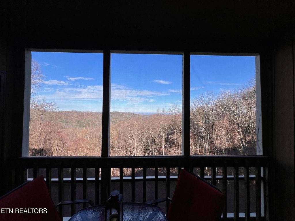 Photo of 1102 Ski View Drive #UNIT 206, Gatlinburg, TN 37738 (MLS # 1320166)