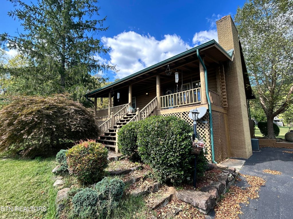 Photo of 466 Greene Lane, LaFollette, TN 37766 (MLS # 1333461)