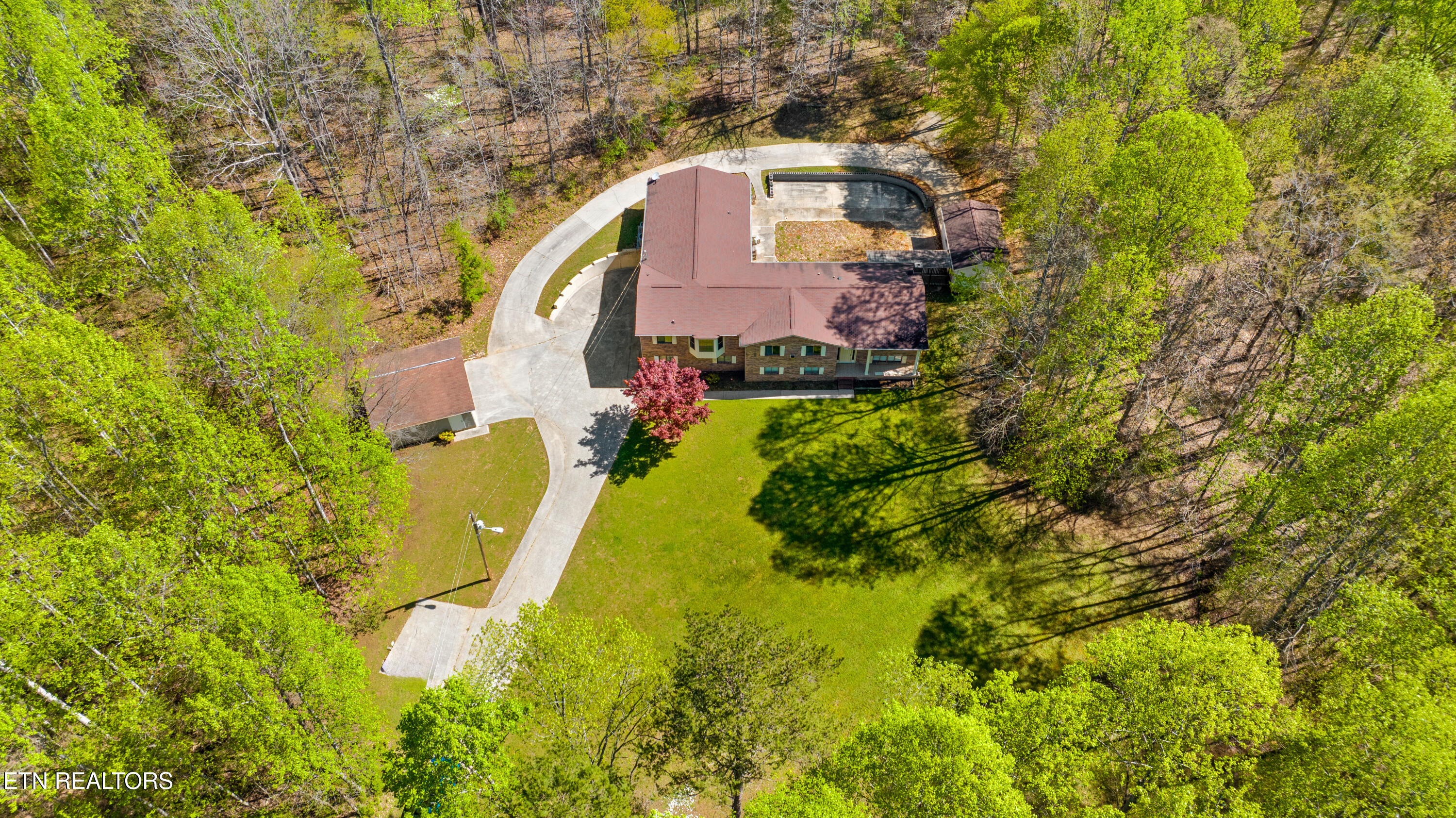 1502 Donna Drive