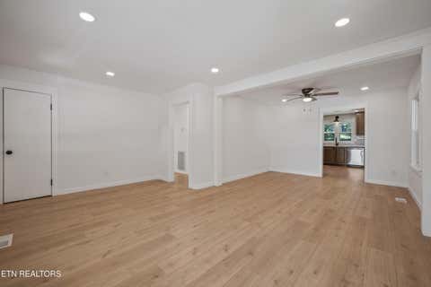 Tiny photo for 2925 Ramona St, Knoxville, TN 37921 (MLS # 1346966)