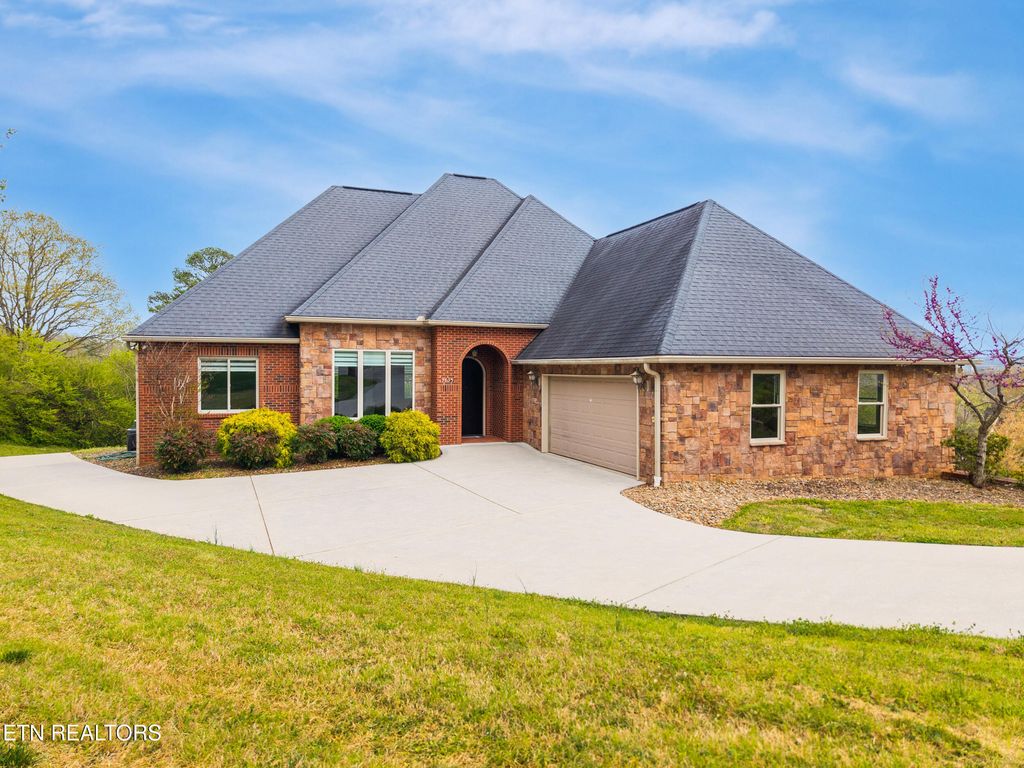 Photo of 3835 Admirality Lane, Knoxville, TN 37920 (MLS # 1336213)