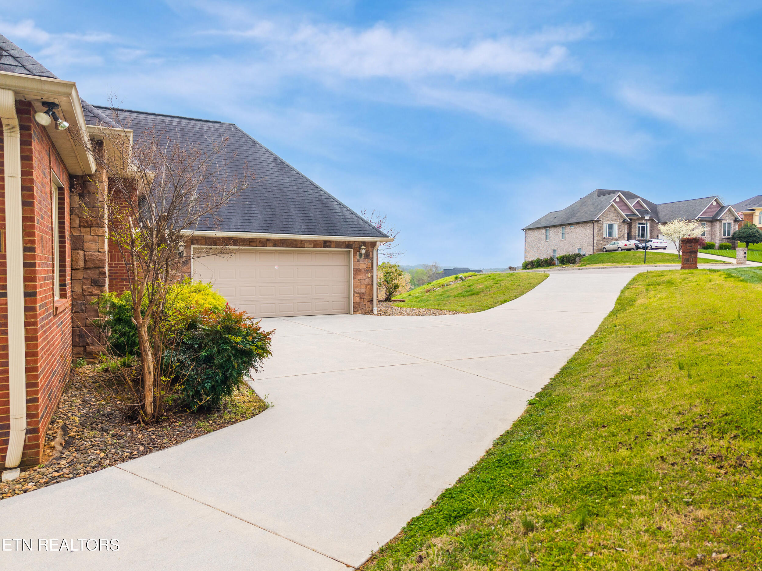 3835 Admirality Lane