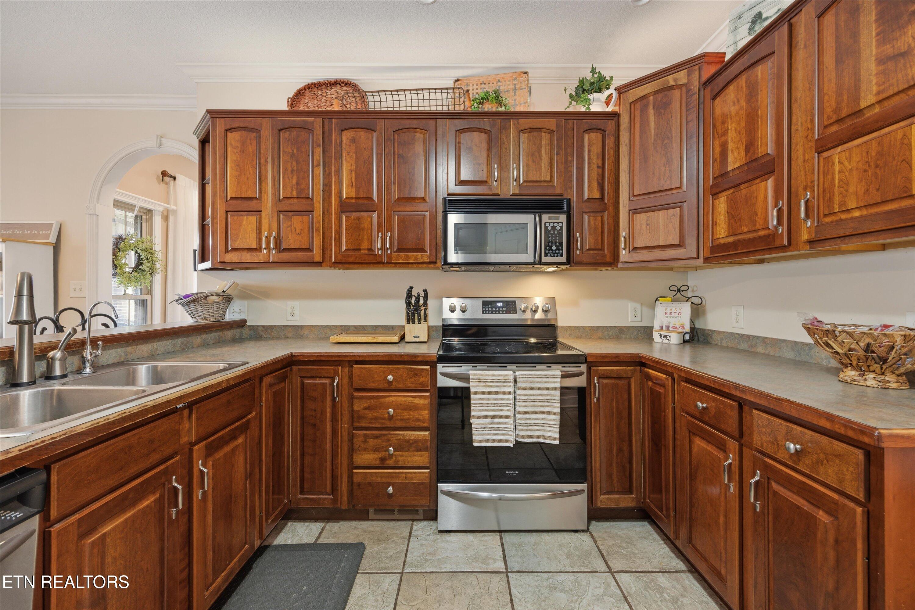 8131 Leclay Drive