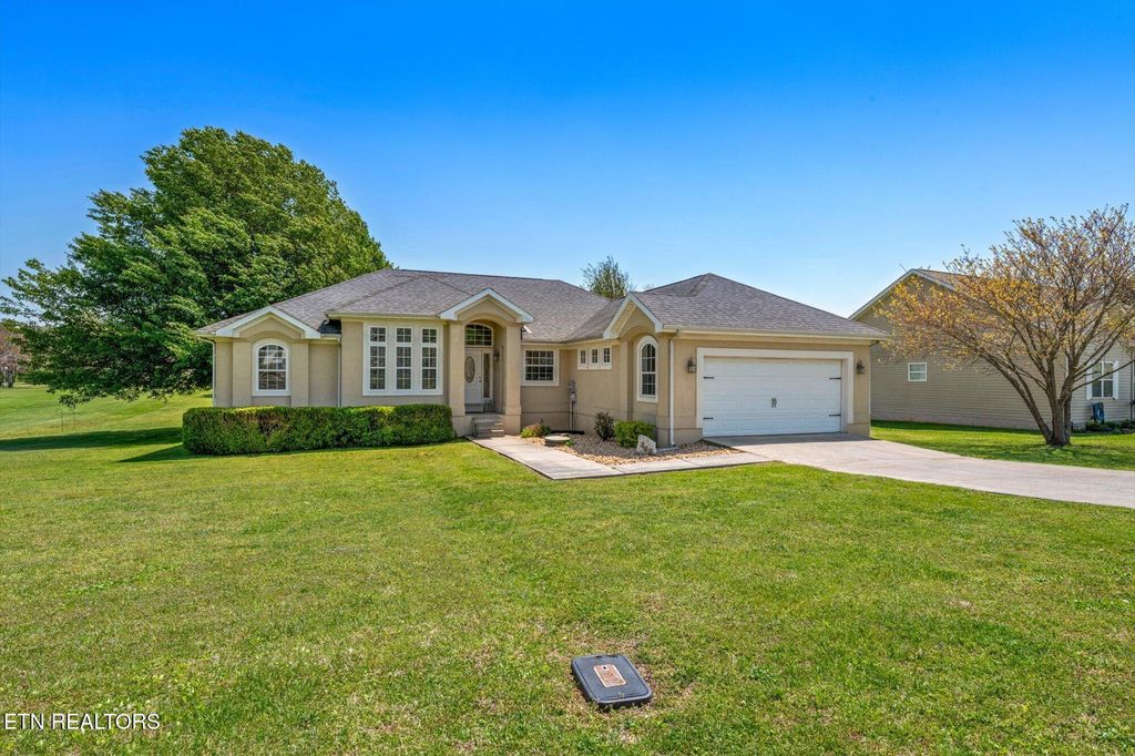 Photo of 205 Christianburg Rd, Sweetwater, TN 37874 (MLS # 1298057)