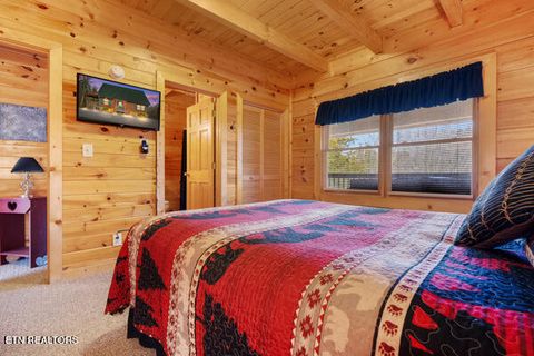 Tiny photo for 940 Buck Way, Sevierville, TN 37876 (MLS # 1328818)