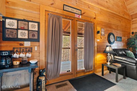 Tiny photo for 940 Buck Way, Sevierville, TN 37876 (MLS # 1328818)