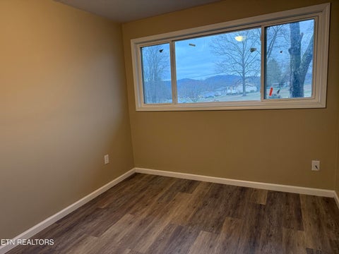 Tiny photo for 522 College Grove Rd, Rockwood, TN 37854 (MLS # 1355999)