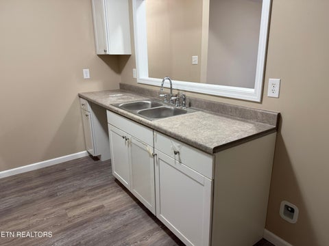 Tiny photo for 522 College Grove Rd, Rockwood, TN 37854 (MLS # 1355999)