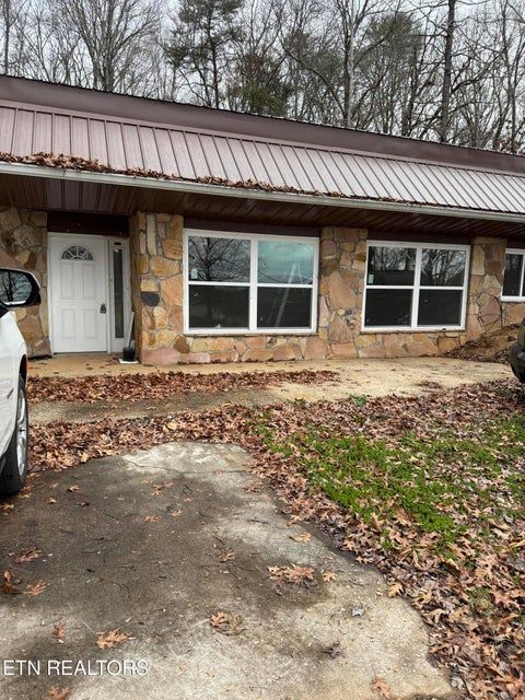 Tiny photo for 522 College Grove Rd, Rockwood, TN 37854 (MLS # 1355999)