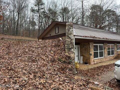 Tiny photo for 522 College Grove Rd, Rockwood, TN 37854 (MLS # 1355999)