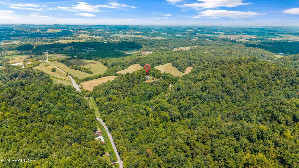 Photo of 1609 Ballplay Rd, Madisonville, TN 37354 (MLS # 1313429)