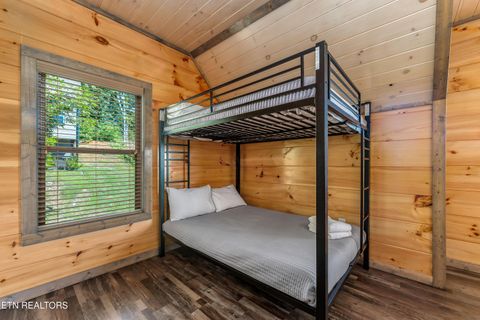 Tiny photo for 2127 Eagle Feather Drive, Sevierville, TN 37876 (MLS # 1340953)