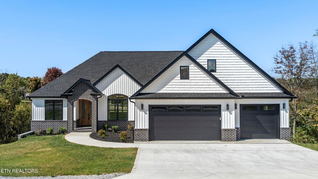 Photo of 415 Kahite Tr, Vonore, TN 37885 (MLS # 1311042)
