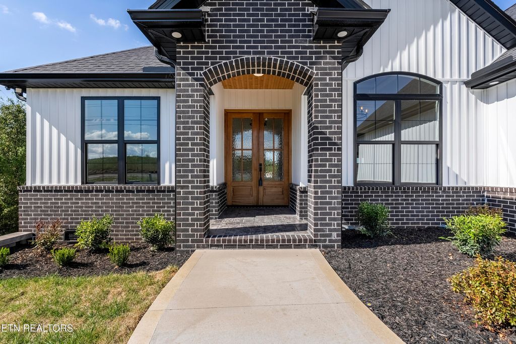 Photo of 415 Kahite Tr, Vonore, TN 37885 (MLS # 1311042)