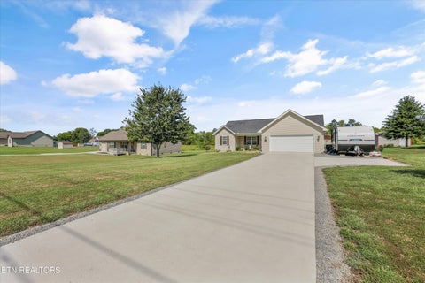 Tiny photo for 5631 Old Niles Ferry Pike, Greenback, TN 37742 (MLS # 1355695)