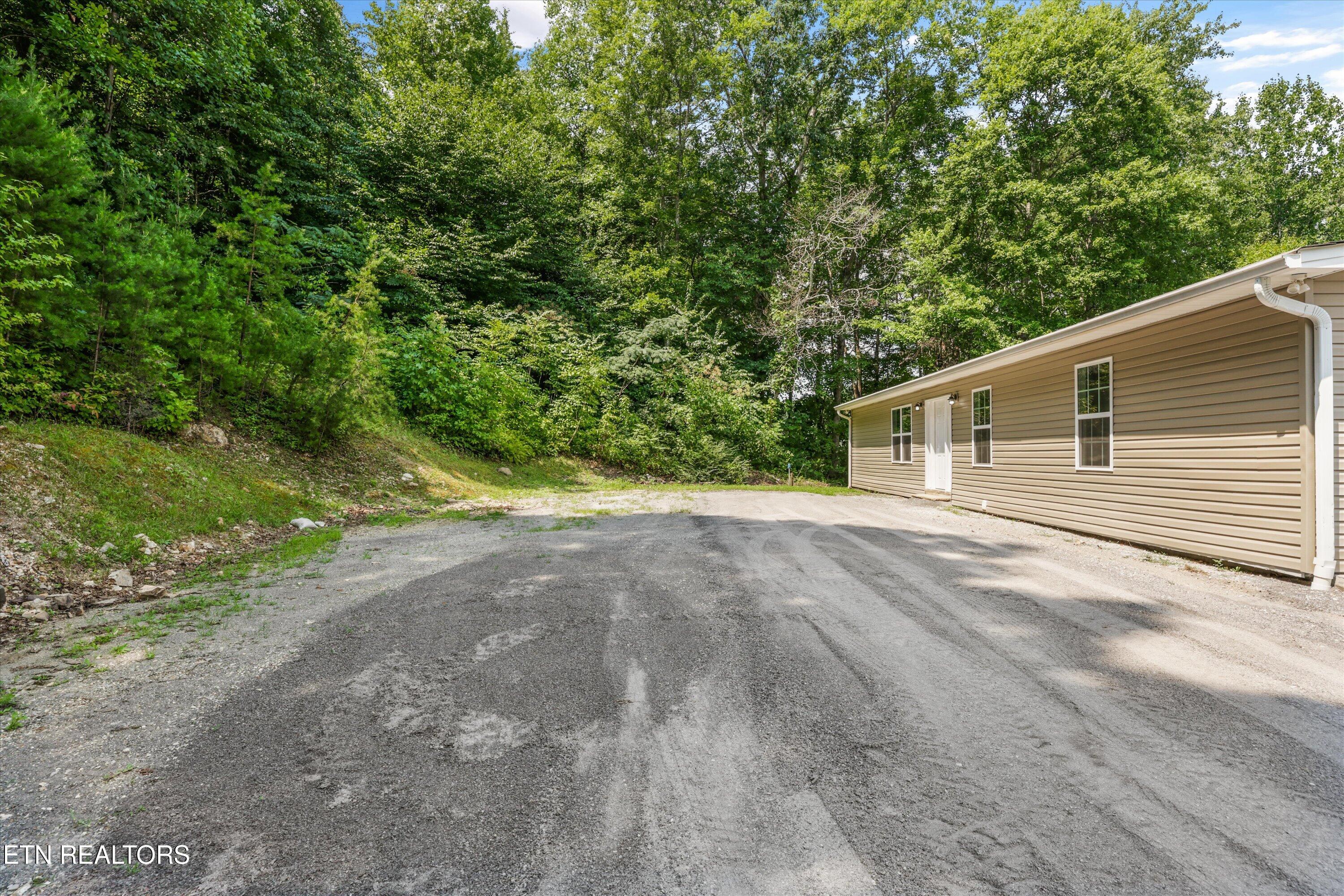 239 Carroll Hollow Rd