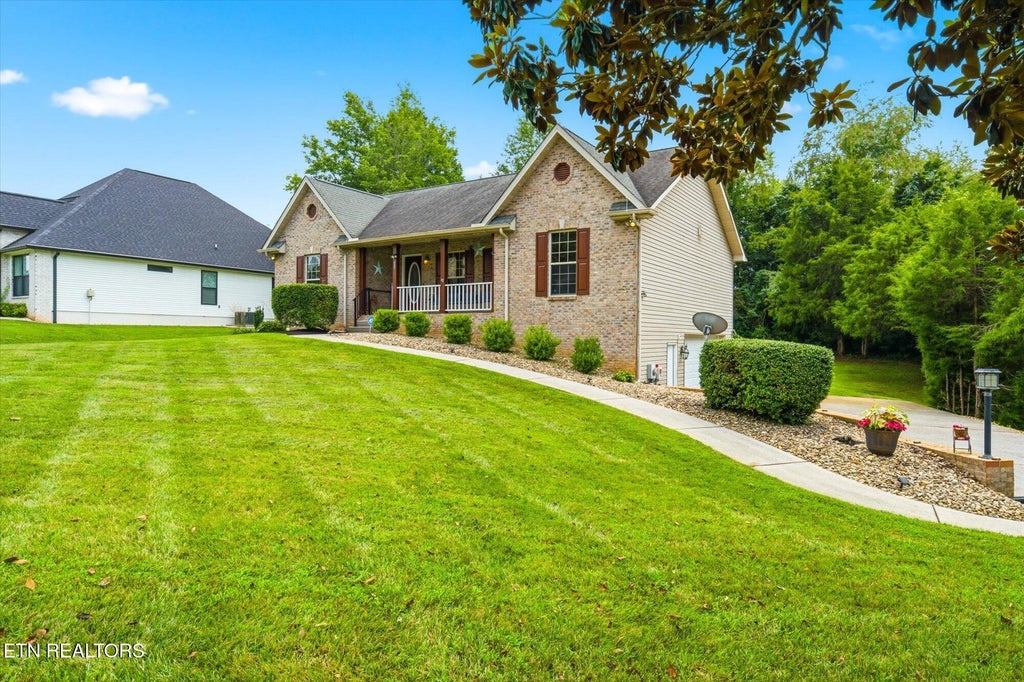 Photo of 117 Saloli Way, Loudon, TN 37774 (MLS # 1349583)