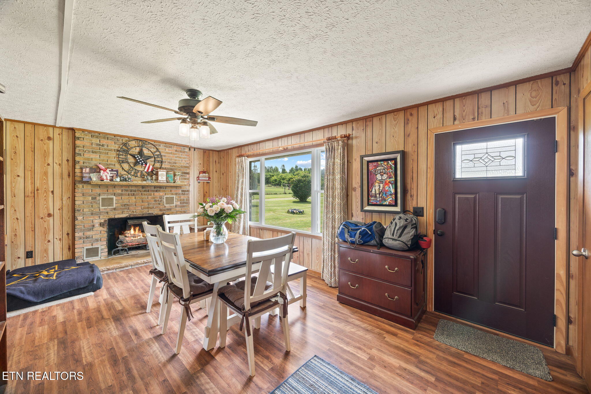 76 Spencer Lane - Photo 4