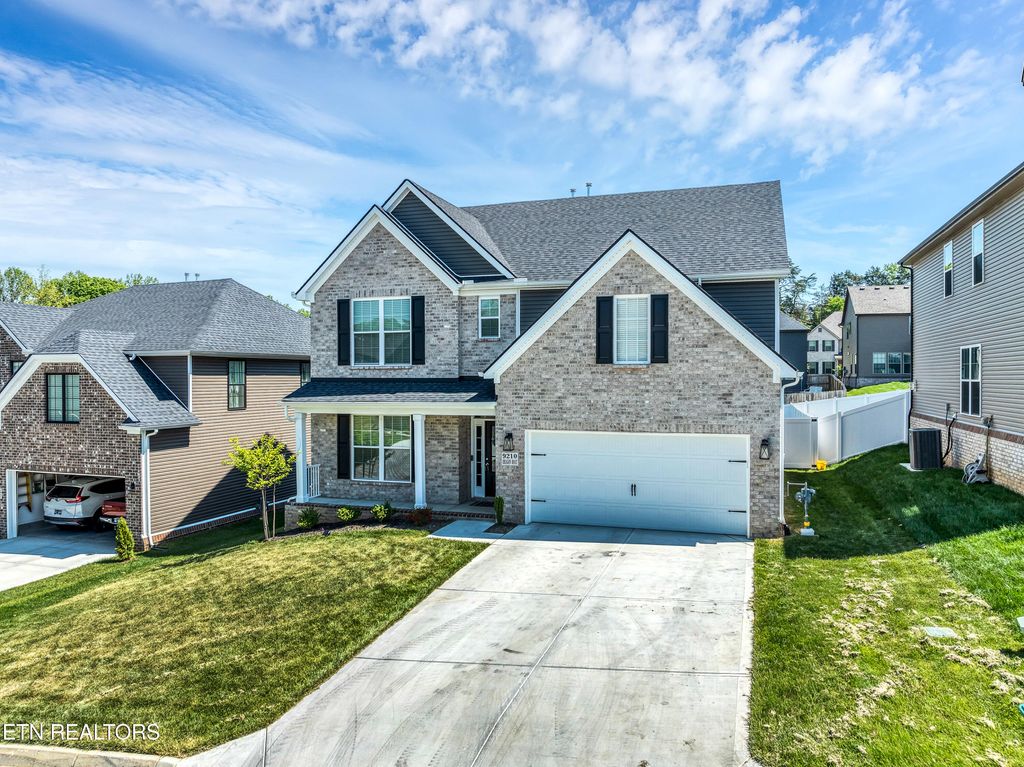 Photo of 9210 Dragon Boat Rd, Knoxville, TN 37931 (MLS # 1337503)